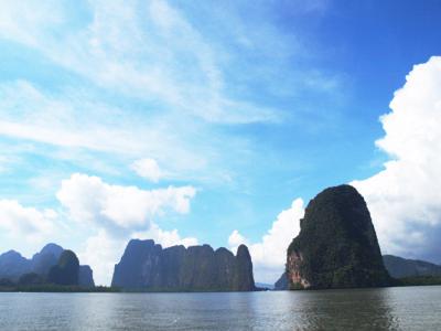 Phang-nga Bay (James Bond Island)