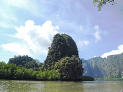 Phang-nga Bay (James Bond Island)