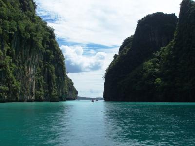 PHI PHI ARCHIPELAGO (DAY TRIP)