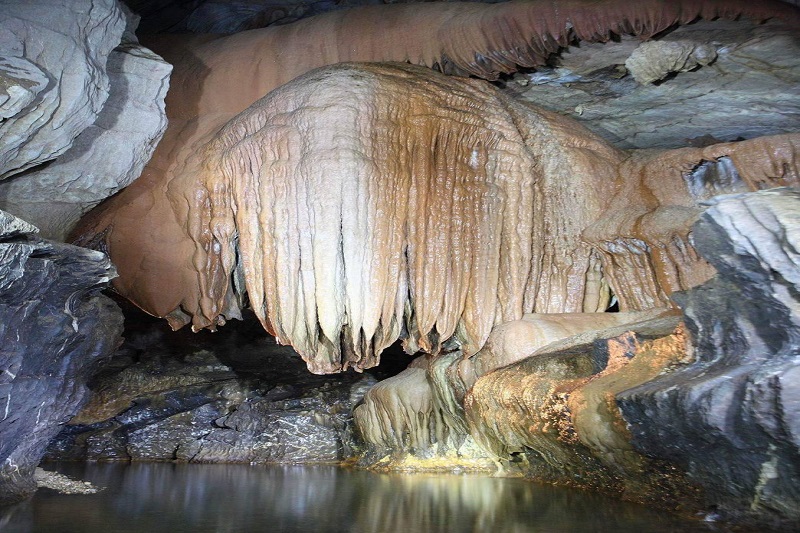 Phang Nga Temples and Cave Full Day Tour