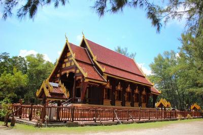 Phang Nga Temples and Cave Full Day Tour